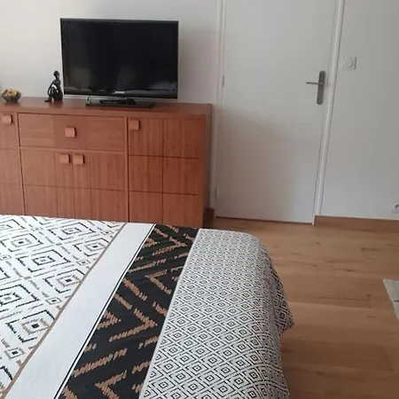 Maison Paisible Rennes Sud Avec Jaccuzzi Sur Reservation Noyal-Chatillon-sur-Seich Esterno foto